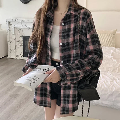 Black Flannel Shirt for Women Long Sleeve Collared Button-Up Tartan