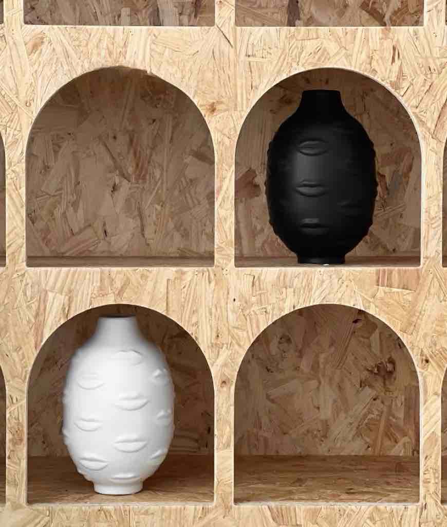 Lip Vase - Modern Abstract Decorative Ceramic Flower Centerpiece Vase