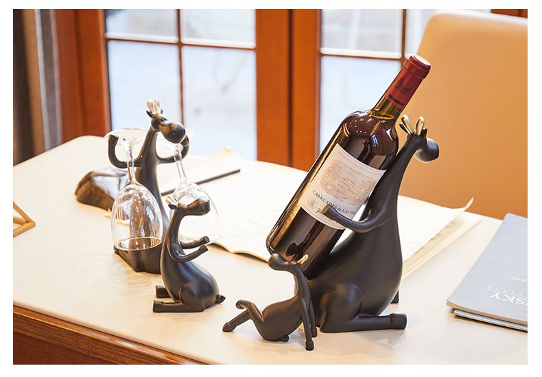 Lovely Deer Wine Rack